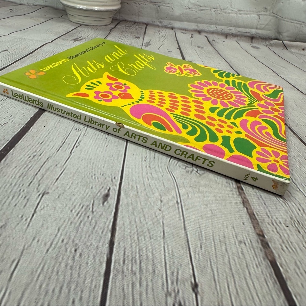 vintage retro 1974 LeeWards Illustrated Library of Arts and Crafts Book vol 4 - Picture 8 of 8